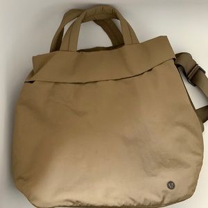 Lululemon On My Level Bag Artifact 19L